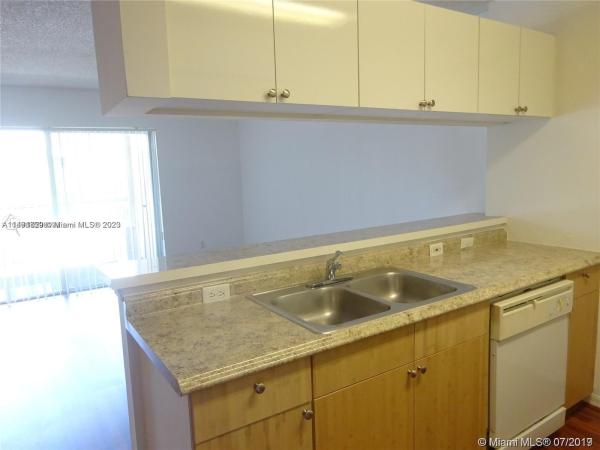 Pinehurst Club, 450 S Park Rd #5204, Hollywood, Florida 33021, image 1