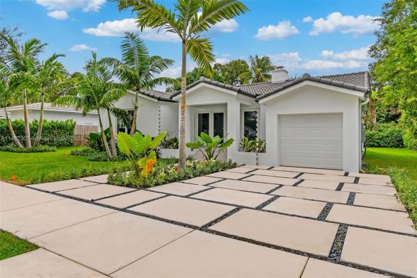 Reppenhagens, 1020 NE 92nd St, Miami Shores, Florida 33138, image 1