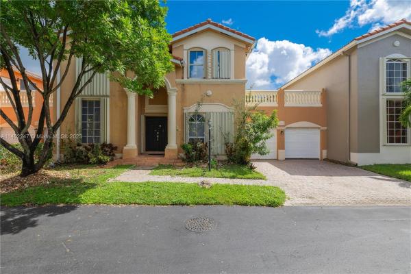 Piazza Vecchia, 5189 NW 108th Path, Doral, Florida 33178, image 1