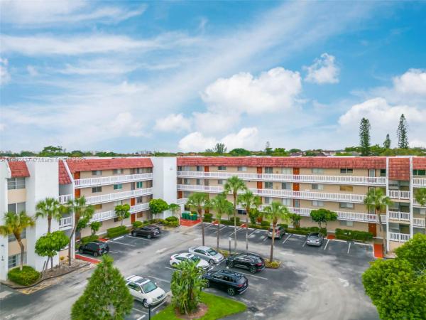 Las Vistas In Inverrary, 3601 Inverrary Dr #307, Lauderhill, Florida 33319, image 1