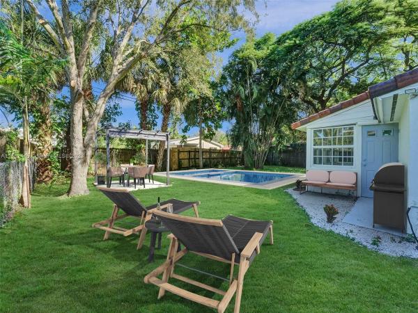 Hibiscus Park, 1211 SW 29th St, Fort Lauderdale, Florida 33315, image 1