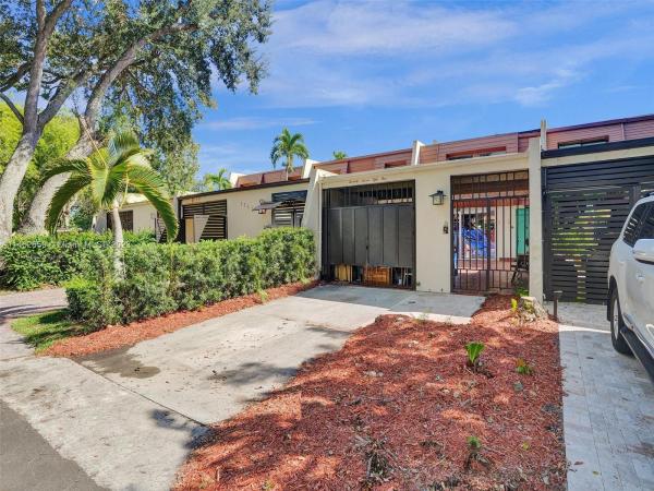 Sunset Park Lake Villas, 7751 SW 102nd Pl, Kendall, Florida 33173, image 1