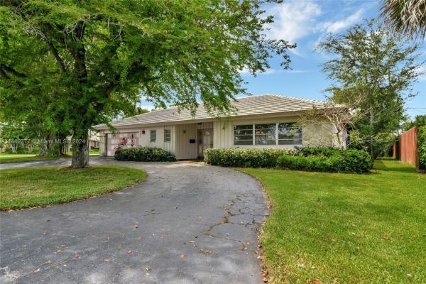 Lake Floresta Park, 1065 NW 5th St, Boca Raton, Florida 33486, image 1