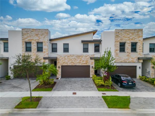 Summit At Park Central, 10528 NW 79th St, Doral, Florida 33178, image 1