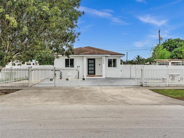 Pine Tree Park, 2990 NW 159th St, Miami Gardens, Florida 33054, image 1