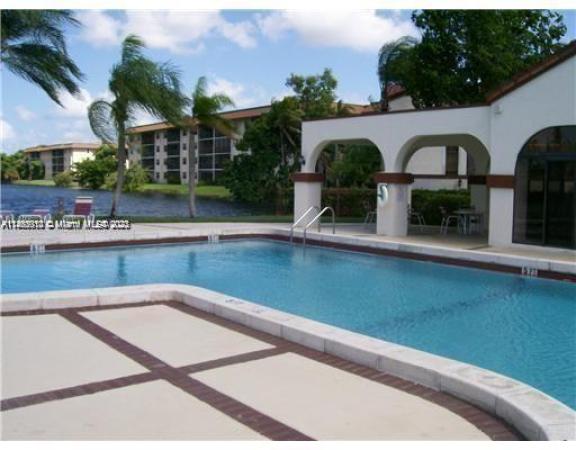 Mediterranea, 325 Ives Dairy Rd #325-09, Ives Estates, Florida 33179, image 1