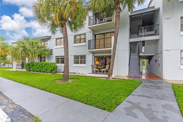 Villa Bellini, 7195 NW 179th St #105, Hialeah, Florida 33015, image 1