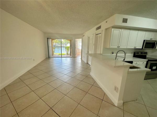 La Via, Pembroke Pines, Florida 33024, image 1