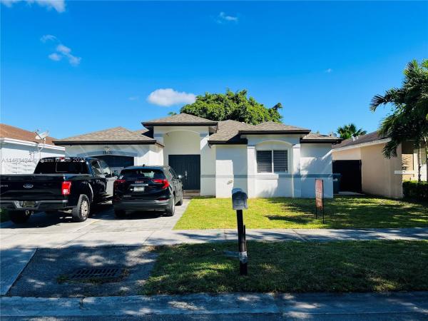 Amerihomes, 13531 SW 282nd Ter, Three Lakes, Florida 33033, image 1