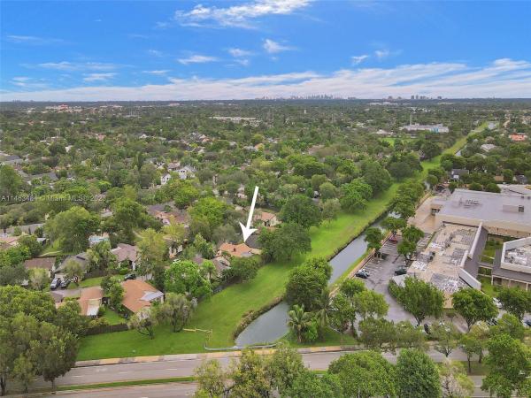 The Crossings, 10829 SW 132nd Circle Ct, The Crossings, Florida 33186, image 2
