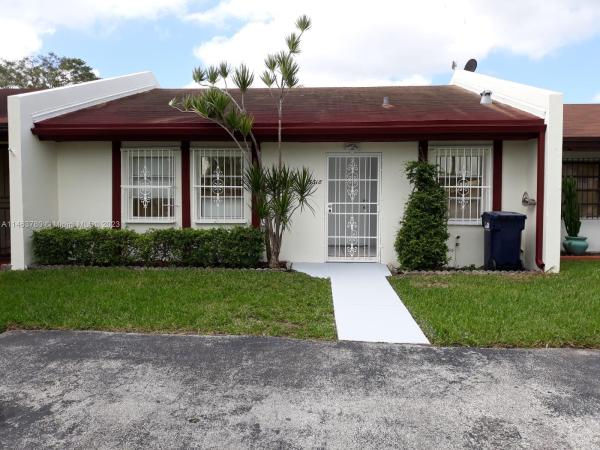 Bent Tree South, 5318 SW 141st Ave, Kendale Lakes, Florida 33175, image 1