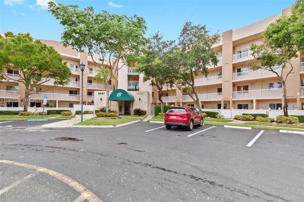 Weldon, 9587 Weldon Cir #B404, Tamarac, Florida 33321, image 1
