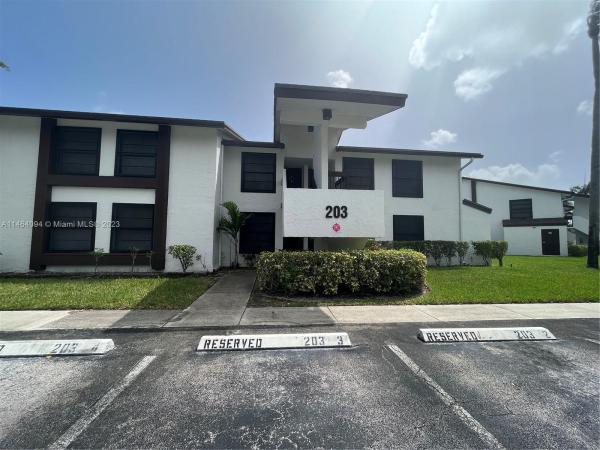 Lake Pointe, 203 Lake Pointe Dr #208, Oakland Park, Florida 33309, image 1