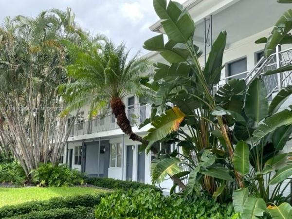 Helen Mar, 2445 Lake Pancoast Dr #5, Miami Beach, Florida 33140, image 1