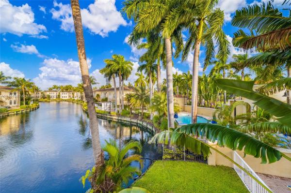 Aventura Lakes, 21218 NE 31st Pl, Aventura, Florida 33180, image 1