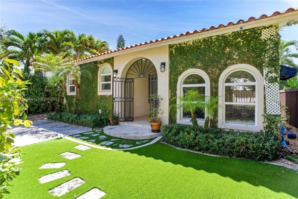 Crystal Bluff, 3550 Crystal Ct, Miami, Florida 33133, image 1
