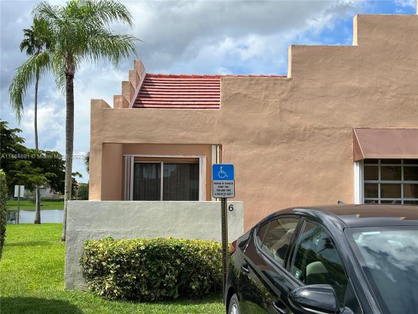 Chateaubleau At The Hammocks, 10300 SW 154th Circle Ct #163, The Hammocks, Florida 33196, image 1