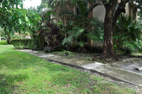 Wimbledon At Jacaranda, 175 Wimbledon Lake Dr #175, Plantation, Florida 33324, image 1
