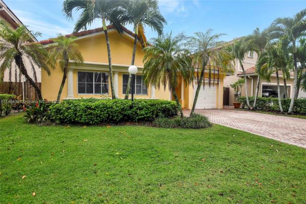 Twin Lake Shores West, 13600 SW 136th Ter, Three Lakes, Florida 33186, image 1