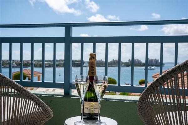 Yacht Club At Portofino, 90 Alton Rd #806, Miami Beach, Florida 33139, image 1