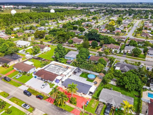 South Miami Heights Manor, 16945 SW 119th Pl, South Miami Heights, Florida 33177, image 2
