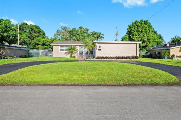 Fleetwood Manor, 1441 N 65th Ave, Hollywood, Florida 33024, image 1