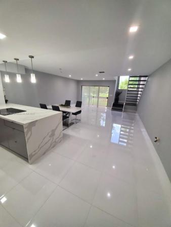 Indian Summer Village, 371 W Park Dr #17-8, Fountainebleau, Florida 33172, image 1