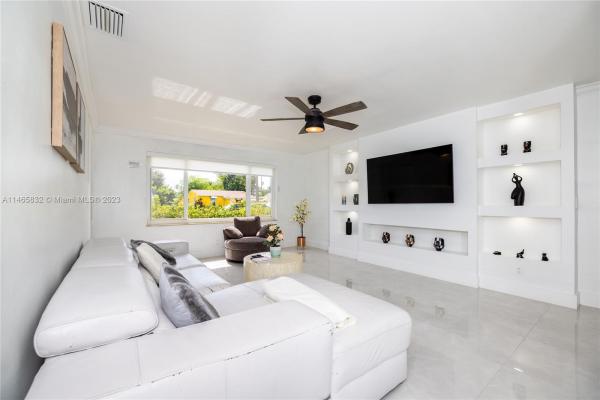 Hollywood Park, 2411 Scott St, Hollywood, Florida 33020, image 2