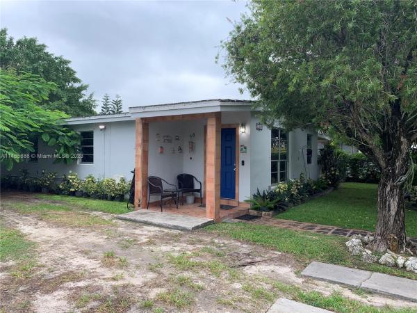 Westwood Lakes Residential, 11330 SW 47th Ter, Westwood Lakes, Florida 33165, image 2