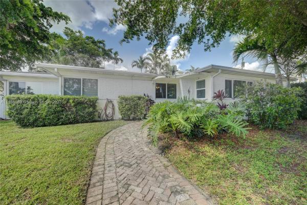 Hollywood Center, 406 SE 2nd Ave, Dania Beach, Florida 33004, image 1