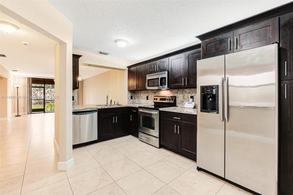 Chatham Towne At Jacaranda, 128 NW 98th Ter, Plantation, Florida 33324, image 1