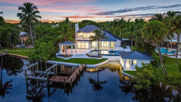 Cove Point, 9460 SE Point Ter, Jupiter, Florida 33469, image 1