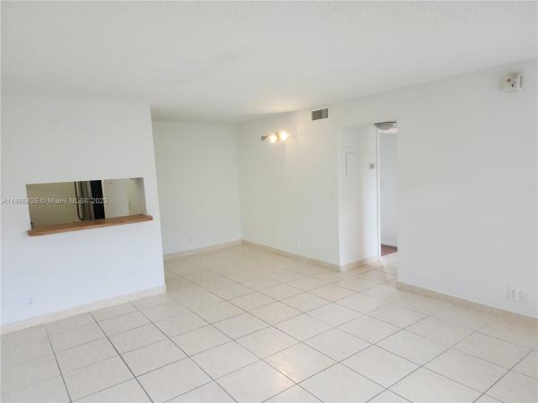 Lakewood Village Of Coral Springs, 823 Twin Lakes Dr #31-G, Coral Springs, Florida 33071, image 1