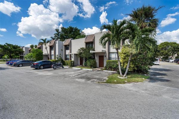 Woodlands Of Miami, 14213 Memorial Hwy 7g Hwy #14213, Golden Glades, Florida 33161, image 1