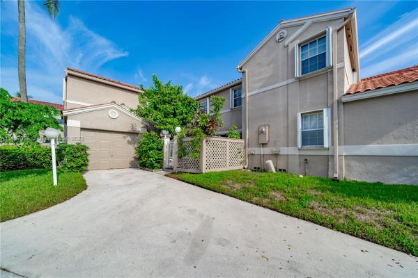 Embassy Courts, 11135 Neptune Dr, Cooper City, Florida 33026, image 1