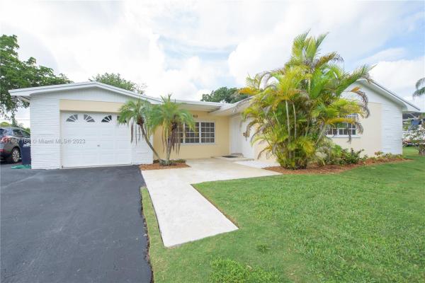 Whispering Pines Estates, 8740 SW 193rd Ter, Cutler Bay, Florida 33157, image 2
