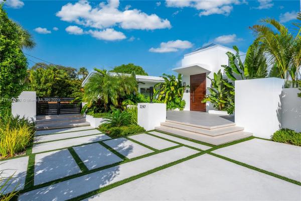 North Bal Harbour, 2247 NE 20th St, Fort Lauderdale, Florida 33305, image 1