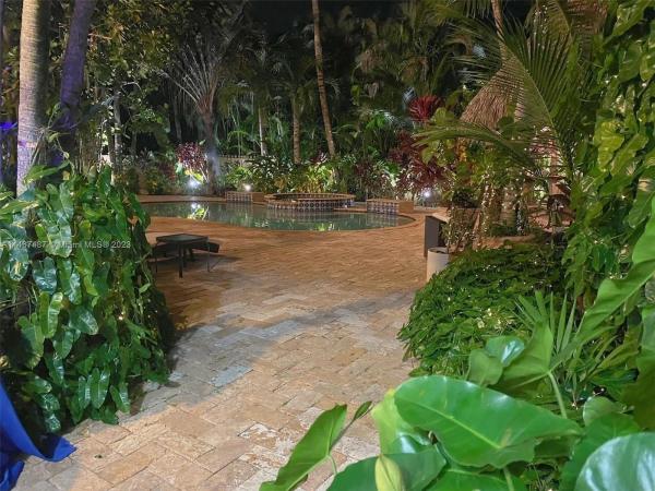 University Park No HOA, 2750 SW 142nd Ct, University Park, Florida 33175, image 1