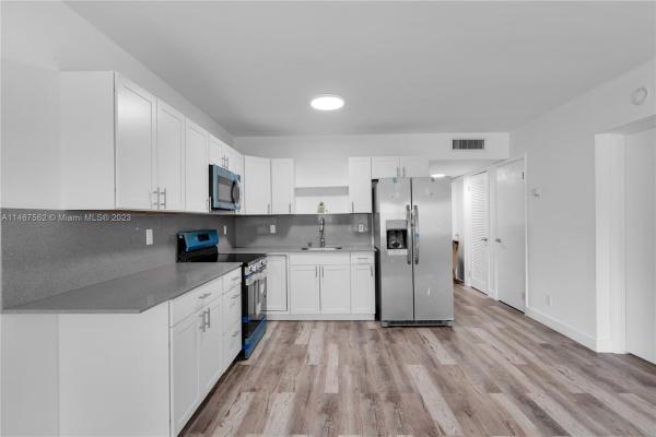 Lakeview South, 5275 NW 10th Ct #407, Plantation, Florida 33313, image 1