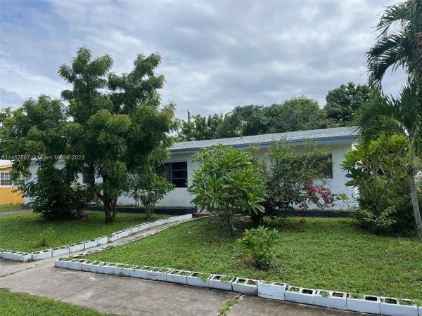Scott Lake Manor, 17801 NW 14th Pl, Miami Gardens, Florida 33169, image 2