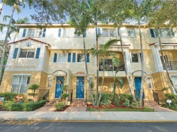 Parkside Square, 2889 S Greenleaf Cir, Boynton Beach, Florida 33426, image 1