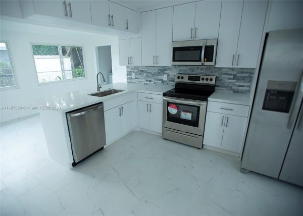 Tamarac Lakes, 4572 NW 16th Ter, Tamarac, Florida 33309, image 1