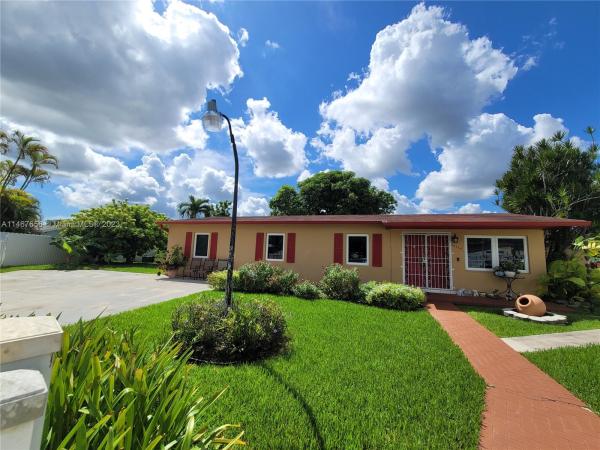 21st Century Homes, 30724 SW 154th Ct, Leisure City, Florida 33033, image 1