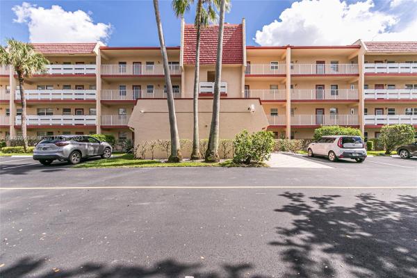 Oriole Golf & Tennis Club 2, 1050 Country Club Dr #301, Margate, Florida 33063, image 1