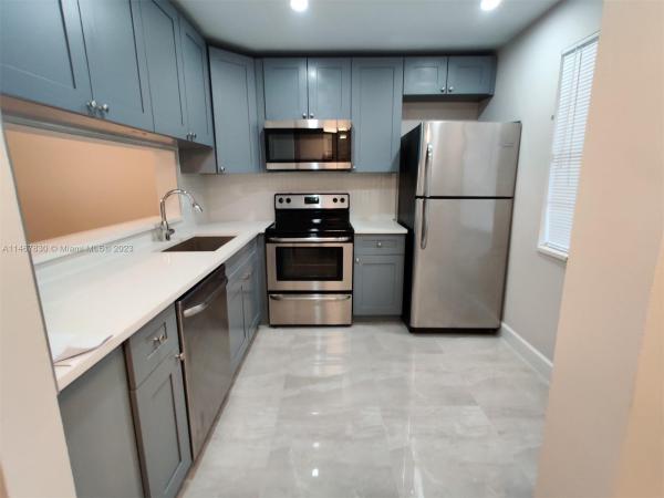 Palm Village, 8750 Royal Palm Blvd #220-3, Coral Springs, Florida 33065, image 1