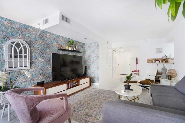 Bayview Plaza, 1621 Bay Rd #401, Miami Beach, Florida 33139, image 1