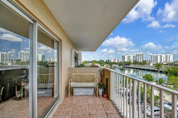 Island Place At North Bay Village, 1455 N Treasure Dr #5B, North Bay Village, Florida 33141, image 1
