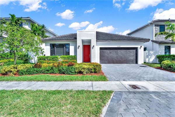 The Landings, 23477 SW 108th Ct, Kendall, Florida 33032, image 2