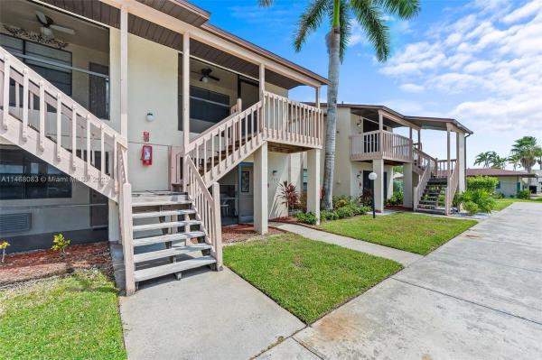 South Pointe West, 9380 Lennex Ln #719, Fort Myers, Florida 33919, image 1