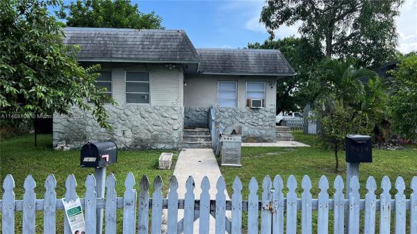 Hollywood Park, 2412 Sherman St, Hollywood, Florida 33020, image 2